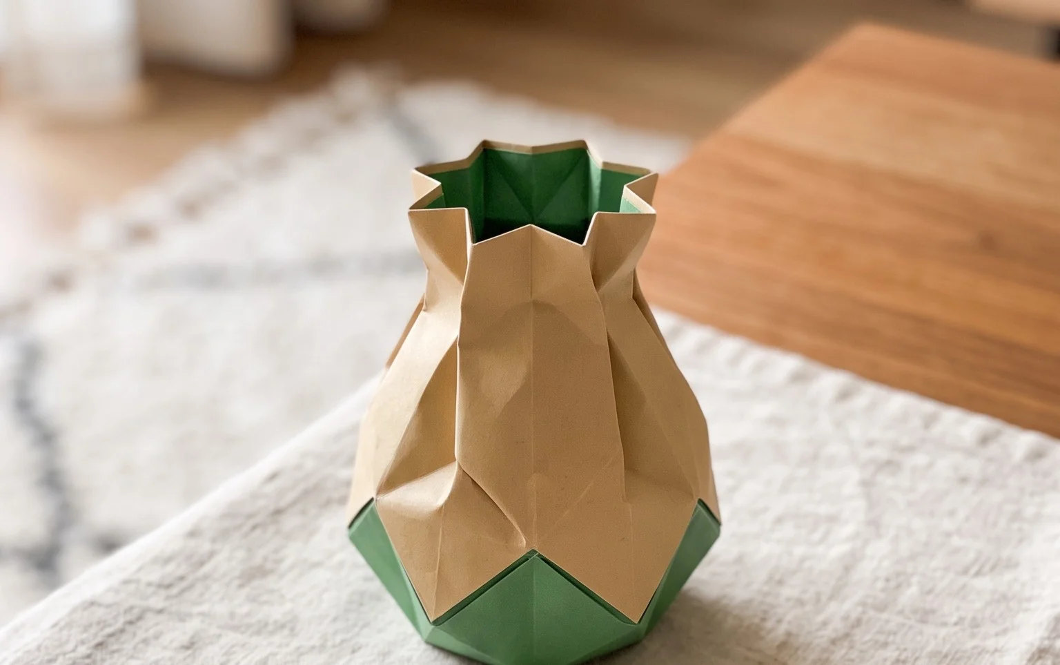 Easy Origami Vase: Step-by-Step Paper Craft